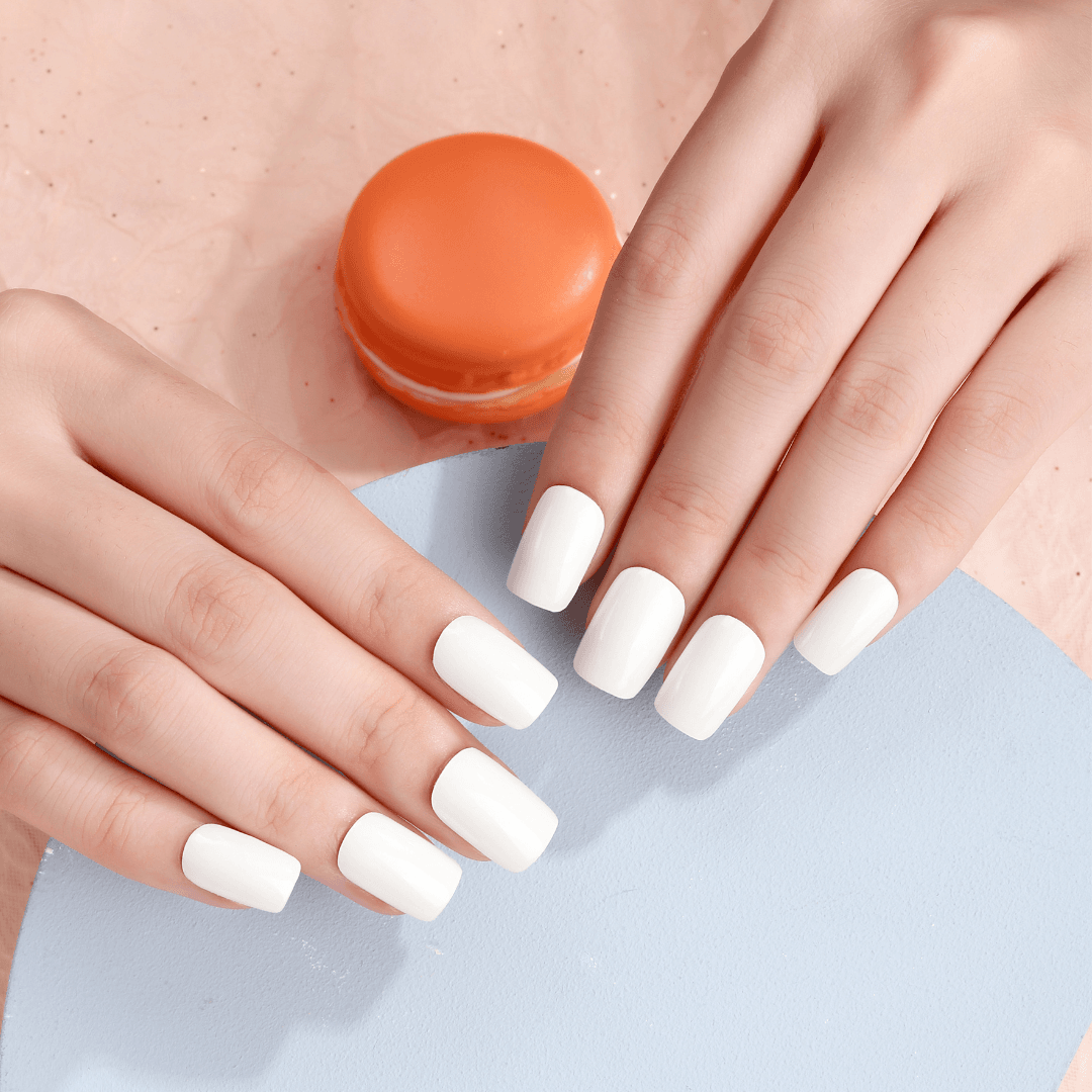 Aversea Pastel Beyaz Jel Tırnak 20 Adet, 2 Kullanım-AVS208